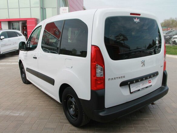 2010 Peugeot Partner II, белый - вид 3
