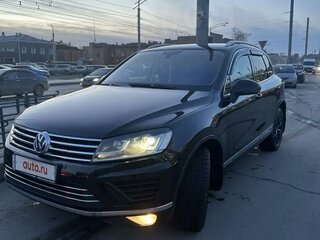 2015 Volkswagen Touareg II Рестайлинг, чёрный, 2400000 рублей, вид 1