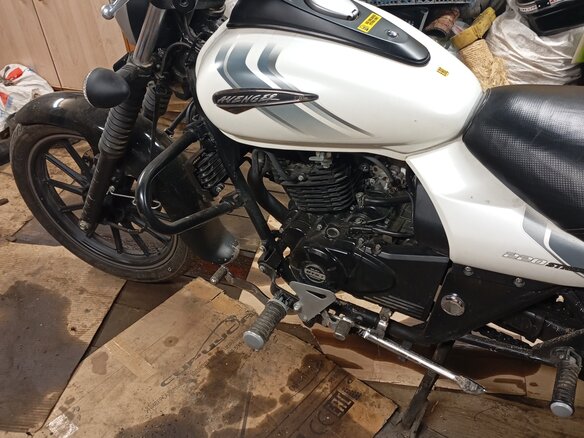 2018 Bajaj Avenger, белый, 170000 рублей - вид 7