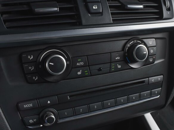 2011 BMW X3 20d xDrive II (F25), чёрный - вид 8