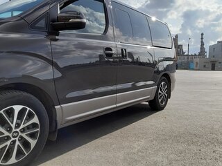 2019 Hyundai Grand Starex I Рестайлинг 2, серый, 4000000 рублей, вид 3