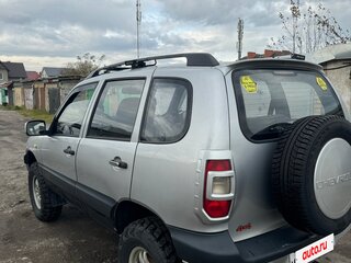 2004 Chevrolet Niva I, серебристый, 500000 рублей, вид 3