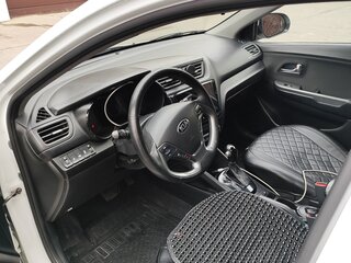 2017 Kia Rio III Рестайлинг, белый, 1020000 рублей, вид 5