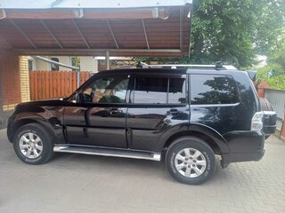 2010 Mitsubishi Pajero IV, чёрный, 2100000 рублей, вид 4