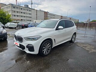 2019 BMW X5 30d IV (G05/G18), белый, 5700000 рублей, вид 1