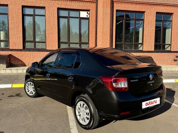 2017 Renault Logan II, чёрный, 800000 рублей - вид 2