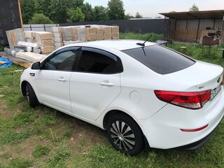 2016 Kia Rio III Рестайлинг, белый, 780000 рублей, вид 5