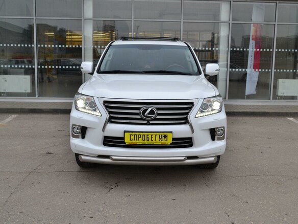 2012 Lexus LX Arctic Trucks 570 AT33 III Рестайлинг, белый - вид 1
