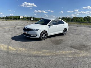 2017 Skoda Rapid I Рестайлинг, белый, 1050000 рублей, вид 2
