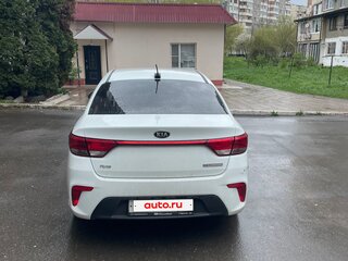 2018 Kia Rio IV, белый, 1290000 рублей, вид 4