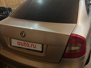 2012 Skoda Octavia II (A5) Рестайлинг, серебристый, 690000 рублей, вид 3