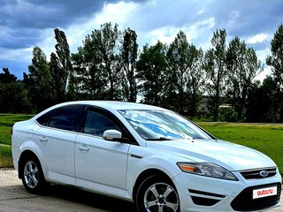 2014 Ford Mondeo IV Рестайлинг, белый, 630000 рублей, вид 4