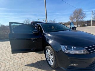 2017 Volkswagen Jetta VI Рестайлинг, чёрный, 1450000 рублей, вид 3