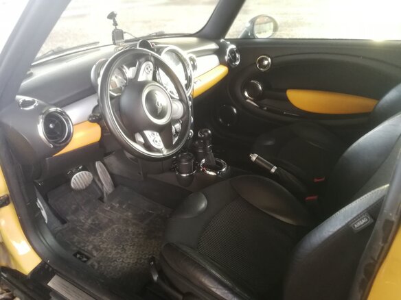 2007 Mini Hatch Cooper II (R56), жёлтый - вид 8
