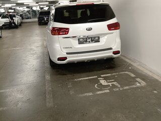 2020 Kia Carnival III, жёлтый, 3750000 рублей, вид 2