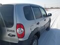2018 Chevrolet Niva I Рестайлинг, серебристый, 730000 рублей - вид 6