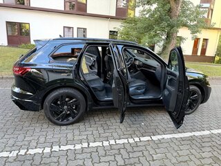 2026 Volkswagen Touareg III Рестайлинг, чёрный, 11991000 рублей, вид 4