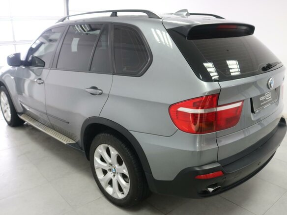 2009 BMW X5 30i II (E70), серый - вид 5