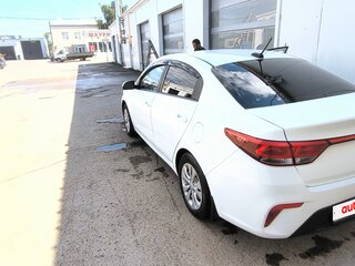 2020 Kia Rio IV, белый, 1200000 рублей, вид 4