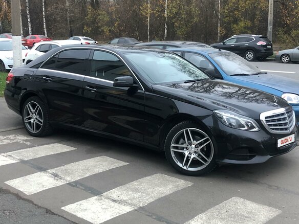 2013 Mercedes-Benz E-Класс 200 IV (W212, S212, C207) Рестайлинг, чёрный - вид 1