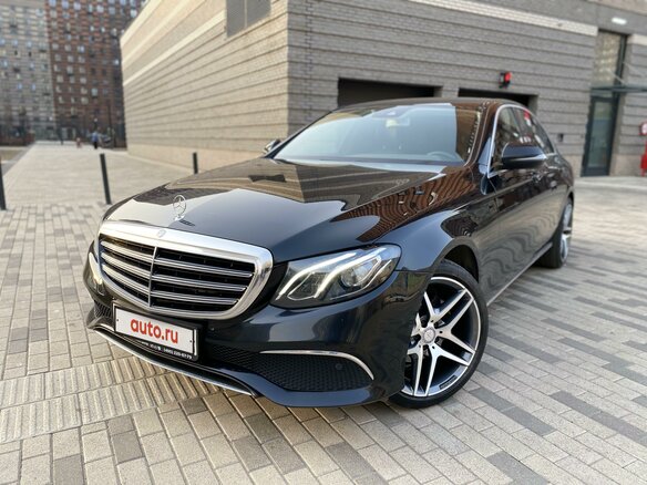 2016 Mercedes-Benz E-Класс 200 V (W213, S213, C238), чёрный - вид 3