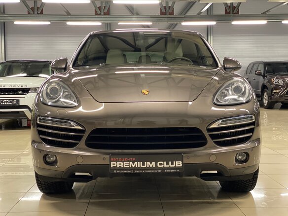 2012 Porsche Cayenne Diesel II (958), коричневый - вид 12