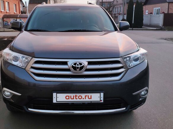 2011 Toyota Highlander II (XU40) Рестайлинг, серый, 2500000 рублей