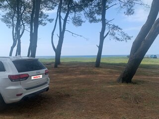 2013 Jeep Grand Cherokee SRT IV (WK2) Рестайлинг, белый, 2700000 рублей, вид 4