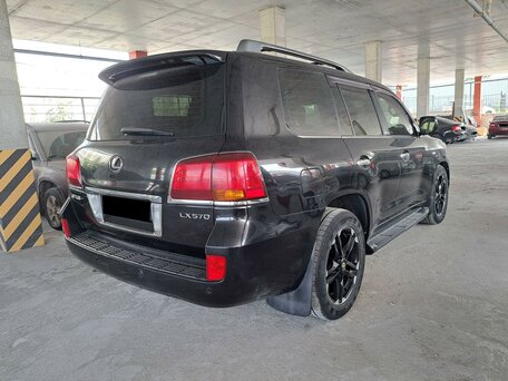 2011 Lexus LX 570 III, чёрный, 2740000 рублей, вид 4
