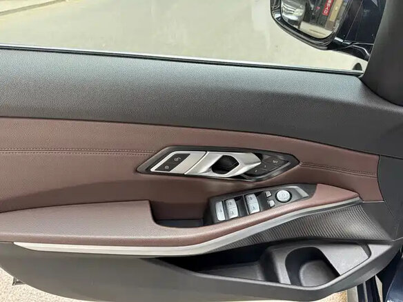 2023 BMW 3 серии Long 320Li VII (G2x) Рестайлинг, чёрный, 3508000 рублей - вид 17