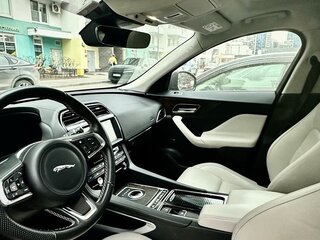 2018 Jaguar F-Pace I, красный, 4500000 рублей, вид 4