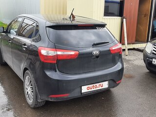 2014 Kia Rio 4-speed III, чёрный, 850000 рублей, вид 3
