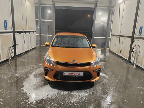2017 Kia Rio IV, оранжевый, 1280000 рублей - вид 1