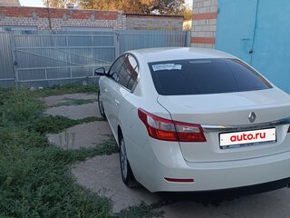 2010 Renault Latitude I, белый, 1250000 рублей, вид 4