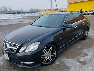 2011 Mercedes-Benz E-Класс 250 7G-Tronic IV (W212, S212, C207), чёрный, 2090000 рублей, вид 1
