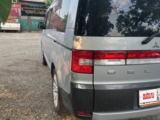 2014 Mitsubishi Delica D:5 I, серебристый, 2250000 рублей, вид 4