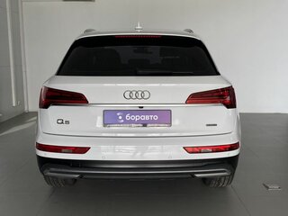 2021 Audi Q5 45 TFSI II (FY) Рестайлинг, белый, 4400000 рублей, вид 5