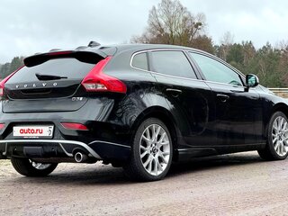 2017 Volvo V40 II Рестайлинг, чёрный, 1350853 рублей, вид 5