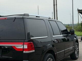 2016 Lincoln Navigator III Рестайлинг, чёрный, 3300000 рублей, вид 3