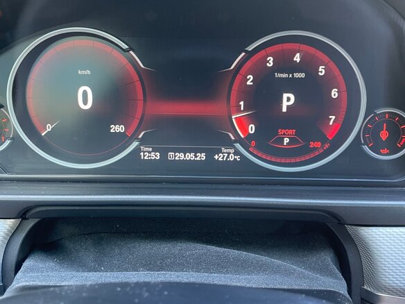 2016 BMW 5 серии 528i xDrive VI (F10/F11/F07) Рестайлинг, чёрный, 2280000 рублей - вид 8