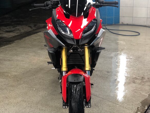 2020 BMW F 900 XR, красный - вид 6
