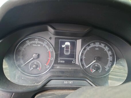 2019 Skoda Octavia III (A7) Рестайлинг, белый, 930000 рублей, вид 4