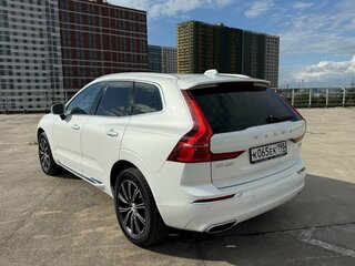 2020 Volvo XC60 II, белый, 4100000 рублей, вид 4