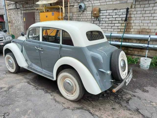 1956 Москвич 401-420, бежевый, 700000 рублей, вид 4