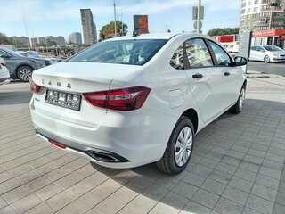 2026 Lada (ВАЗ) Vesta I Рестайлинг (NG), белый, 1581000 рублей, вид 5