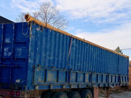 1996 Volvo VNL, красный, 2000000 рублей, вид 5