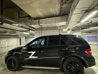2008 Mercedes-Benz M-Класс AMG 63 AMG II (W164) Рестайлинг, чёрный, 2850000 рублей, вид 3