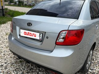 2009 Kia Rio II Рестайлинг, серебристый, 450000 рублей, вид 4