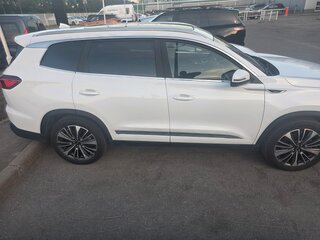 2023 Chery Tiggo 8 Pro Max I Рестайлинг, белый, 2200000 рублей, вид 3