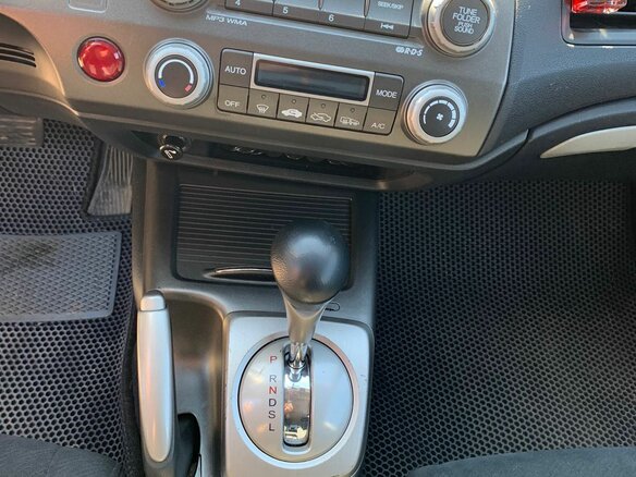 2009 Honda Civic Hybrid VIII Рестайлинг, серебристый, 675000 рублей - вид 23